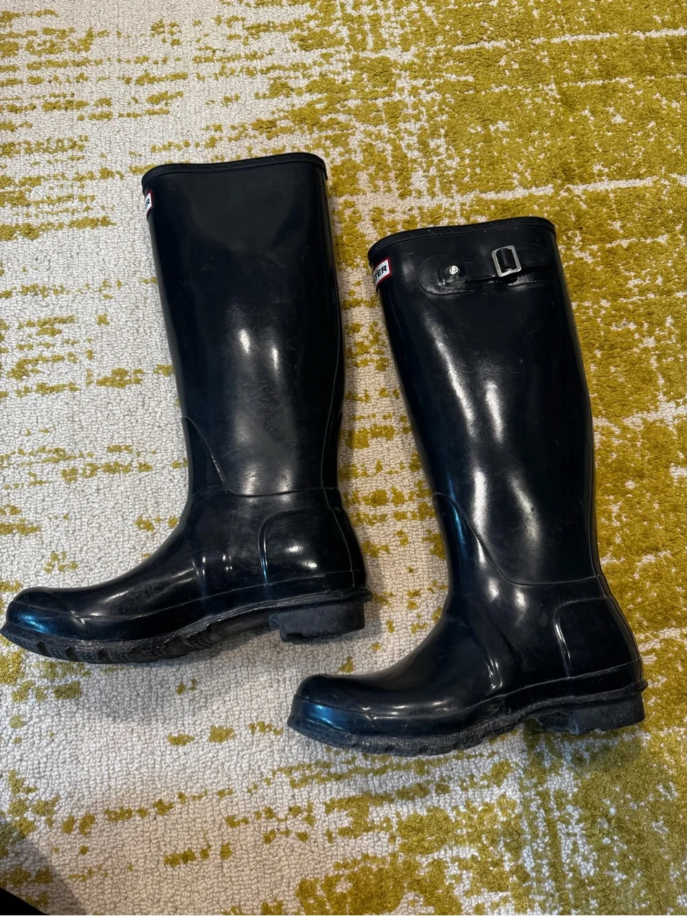 Hunter. Navy blue. Tall gloss. W Sz 8